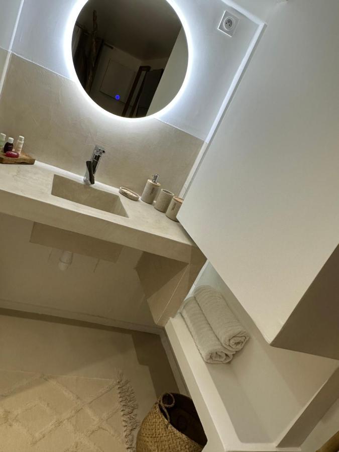 Appartement Jacuzzi Prive أفينيون المظهر الخارجي الصورة